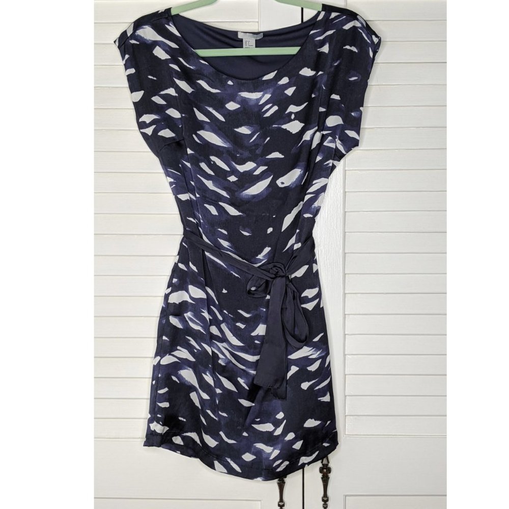NWOT HM Blue & White Silky Belted Dress Size 4